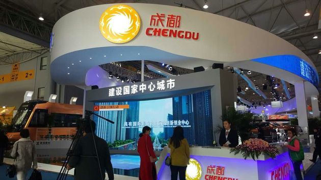 Exhibitions_.thumb_head